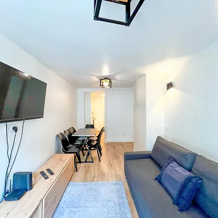 152 - Urban Cosy Flat In